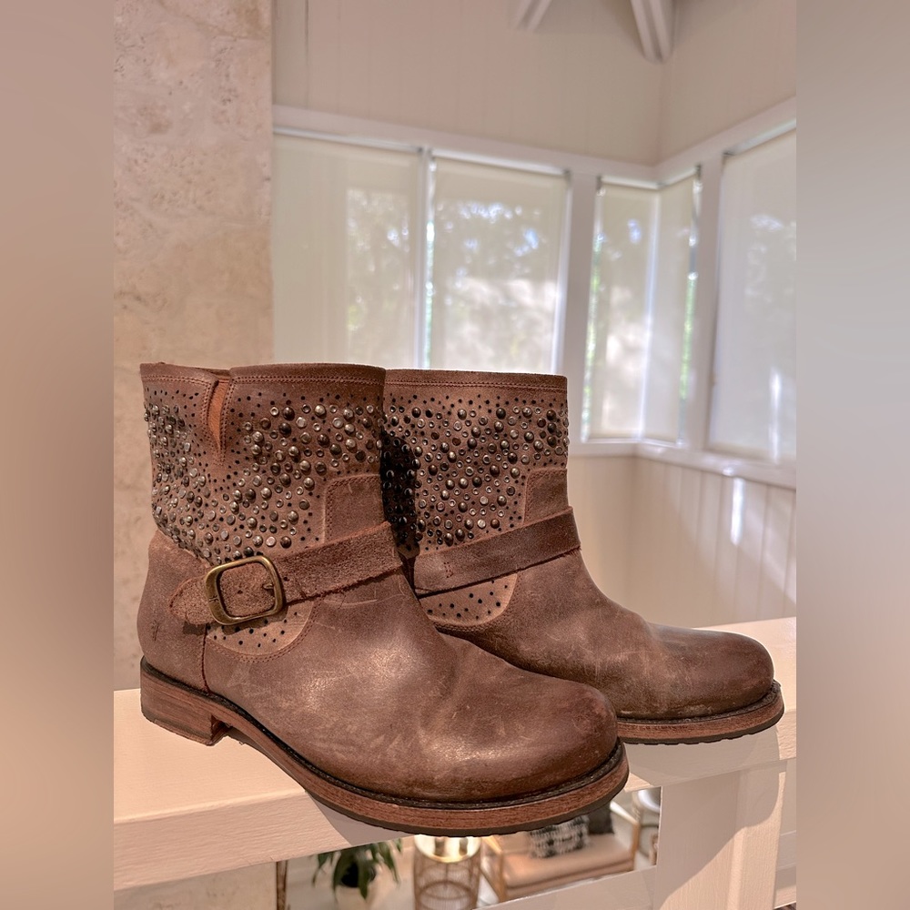 Frye boots brand new never worn!!! NWOT!! Gorgeous detailing.